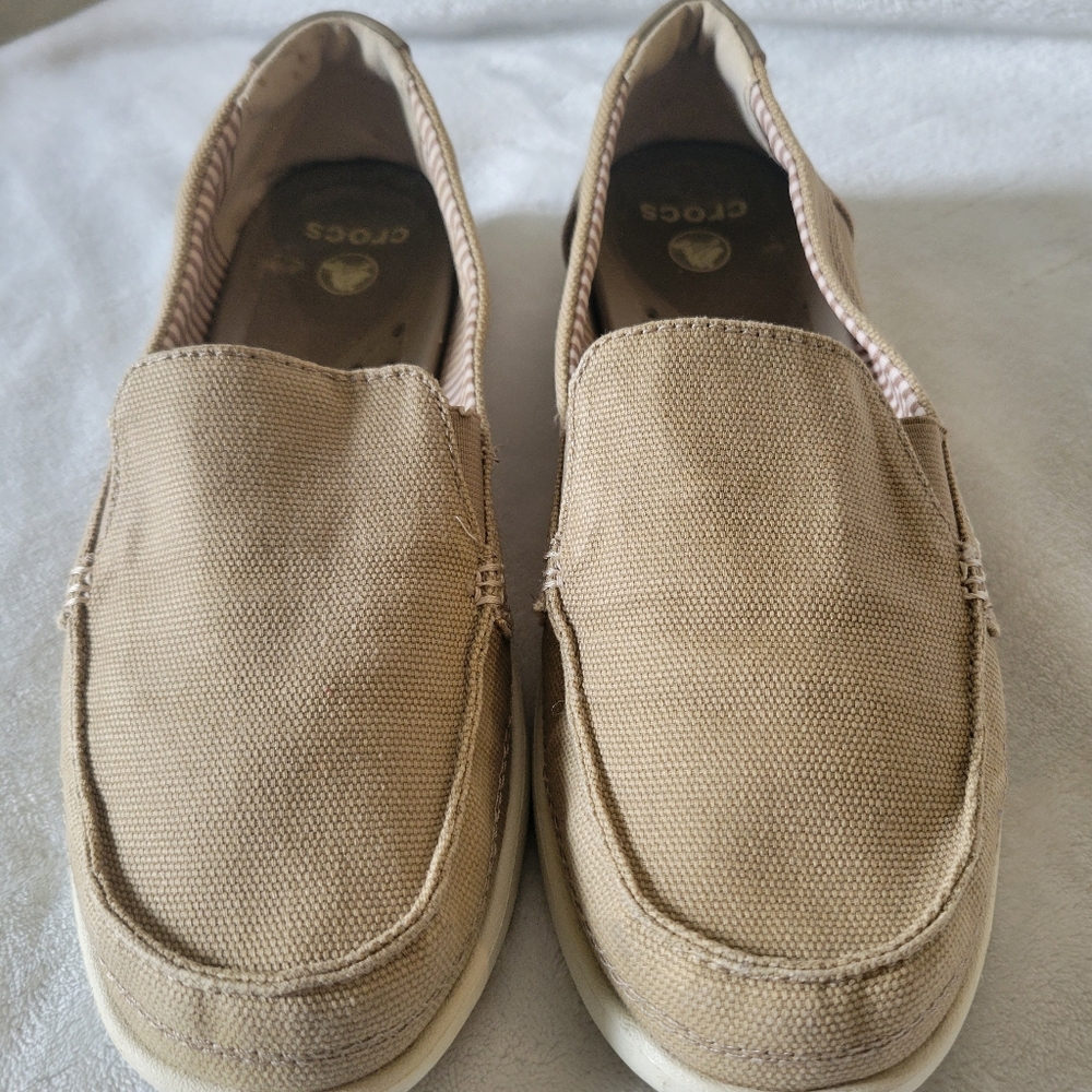 Crocs loafers